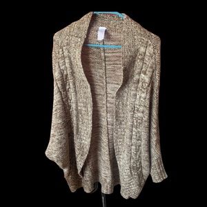 One size fits all sweater